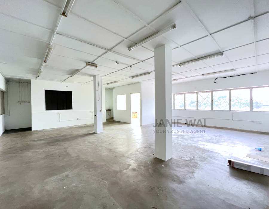 Warehouse Factory Seri Kembangan 1.5 Storey Light Industry Serdang image