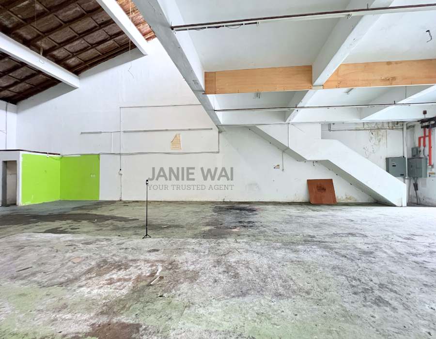 Warehouse Factory Seri Kembangan 1.5 Storey Light Industry Serdang image