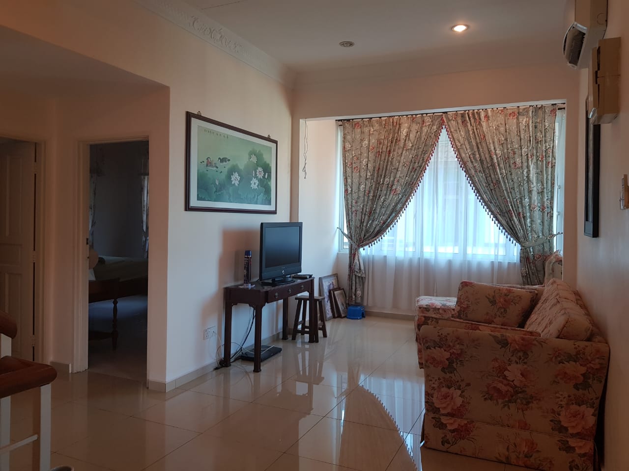 BIG LAND FULLY FURNISHED 2.5 Storey Semi D House at Taman Dahlia Melaka for Rent image