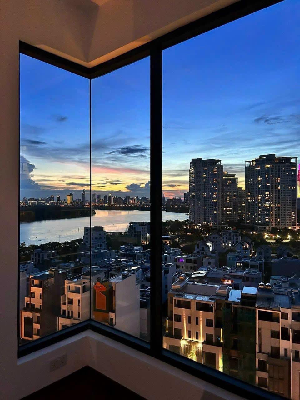 𝐎𝐧𝐞 𝐕𝐞𝐫𝐚𝐧𝐝𝐚𝐡 one of the apartments with the most beautiful direct view of the Saigon River image