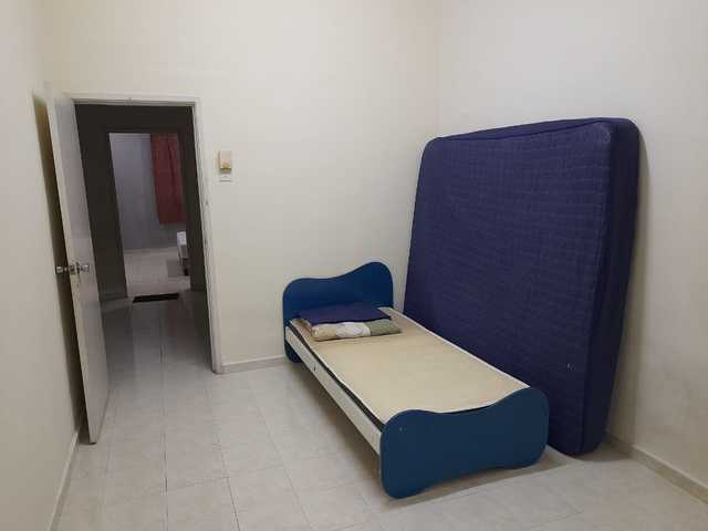 Double Storey Terrace House Taman Tasik Utama Ayer Keroh for Rent image