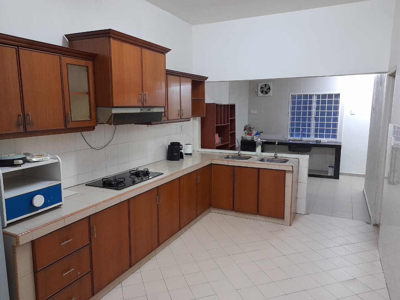 Double Storey Terrace House Taman Tasik Utama Ayer Keroh for Rent image