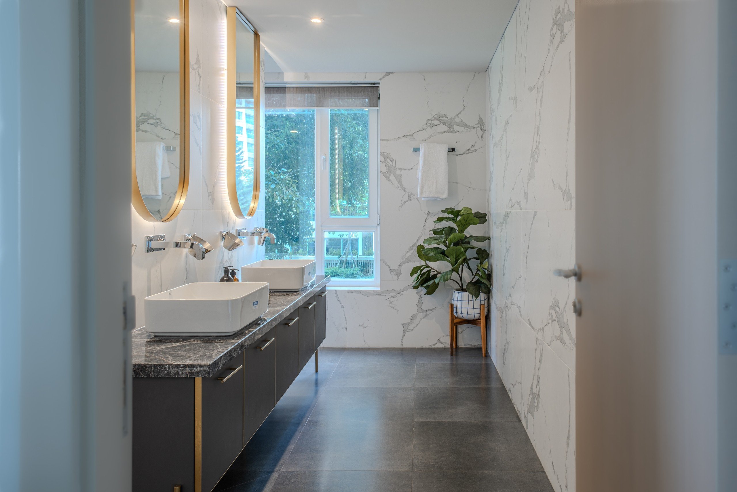 DIAMOND ISLAND, Pool Villa, 4 phòng ngủ, Hồ Bơi riêng, Full nội thất, View sông, Landmark và Bitexco image