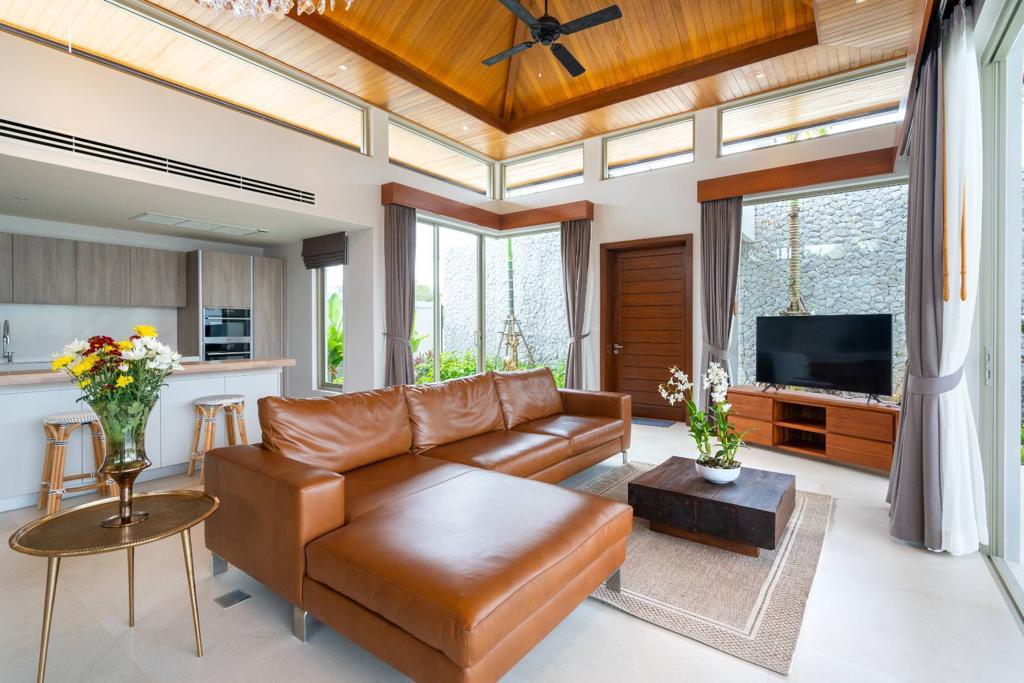 Luxury 4  Bedroom Botanica Villas (SUP-1141) image