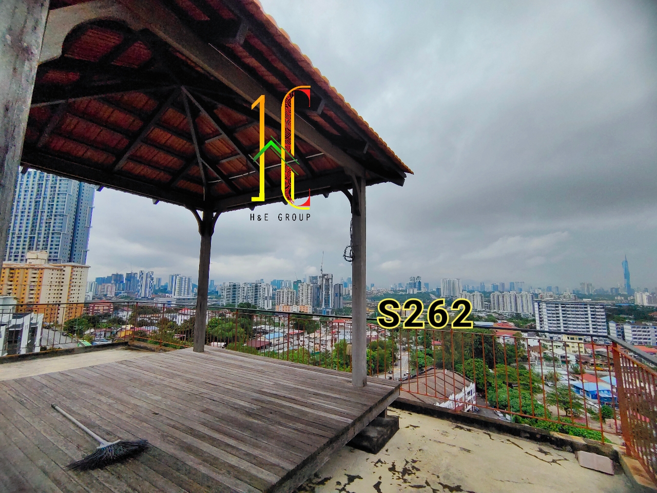 Desa Hill Villas image