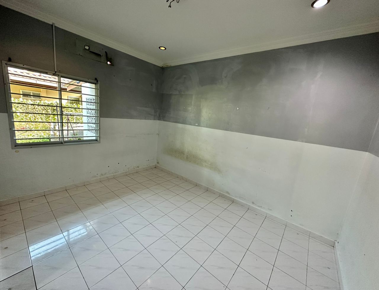 Renovated Single Storey Semi Detached House at Sin Hoe Garden for rent image