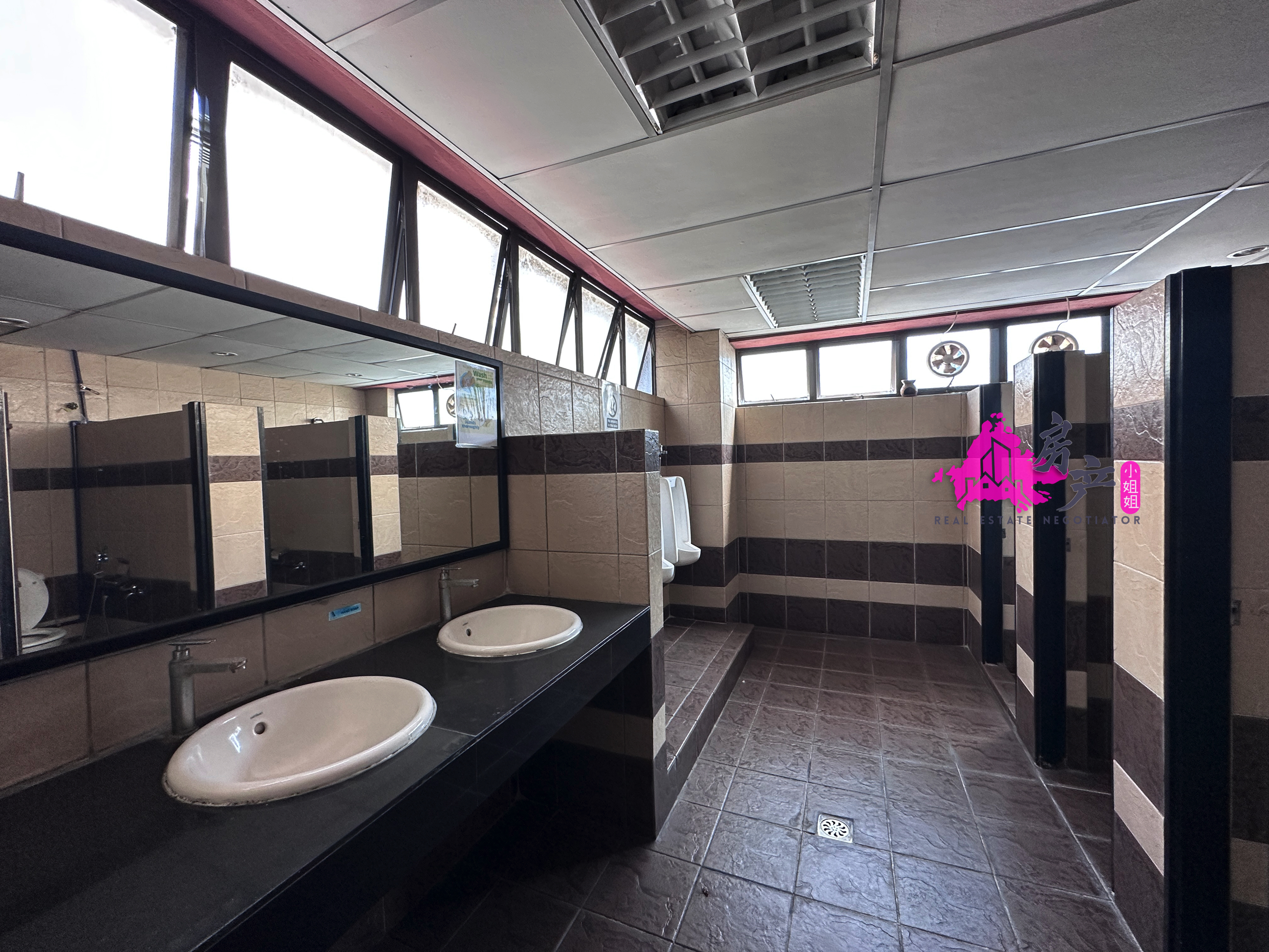 Wisma Jubilee Gaya Street Kota Kinabalu image