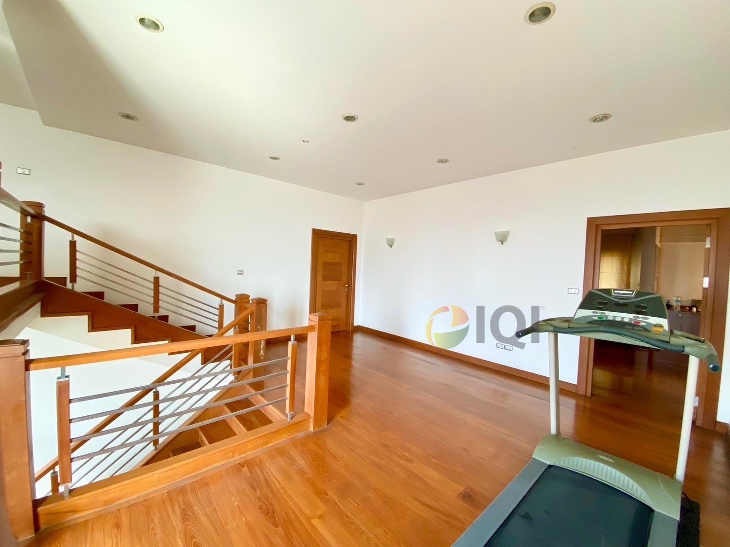 Two-storey detached house for rent modern style Sammakorn Village 1, Soi.A5, Ramkhamhaeng 112 image