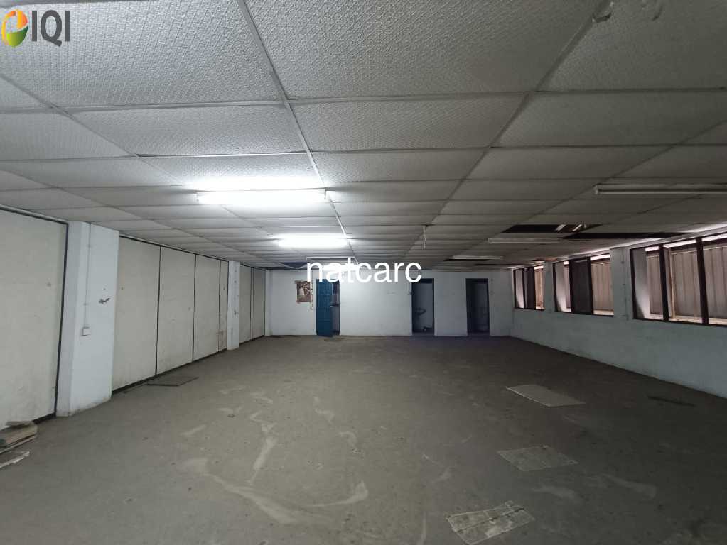BIG FULLY HIGH ROOFED Factory Taman Industri Malim Jaya for Rent image