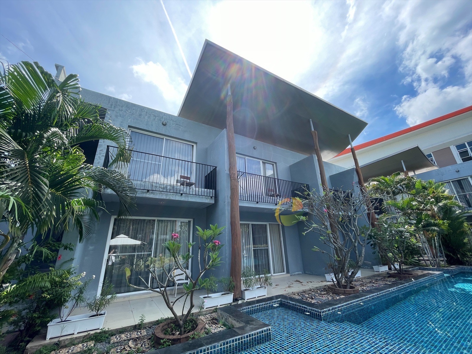 For sale 350,000,000 baht Luxury resort hostel (Serviced Residence)  image