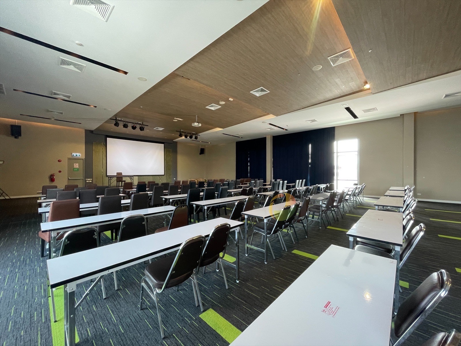 For sale 350,000,000 baht Luxury resort hostel (Serviced Residence)  image