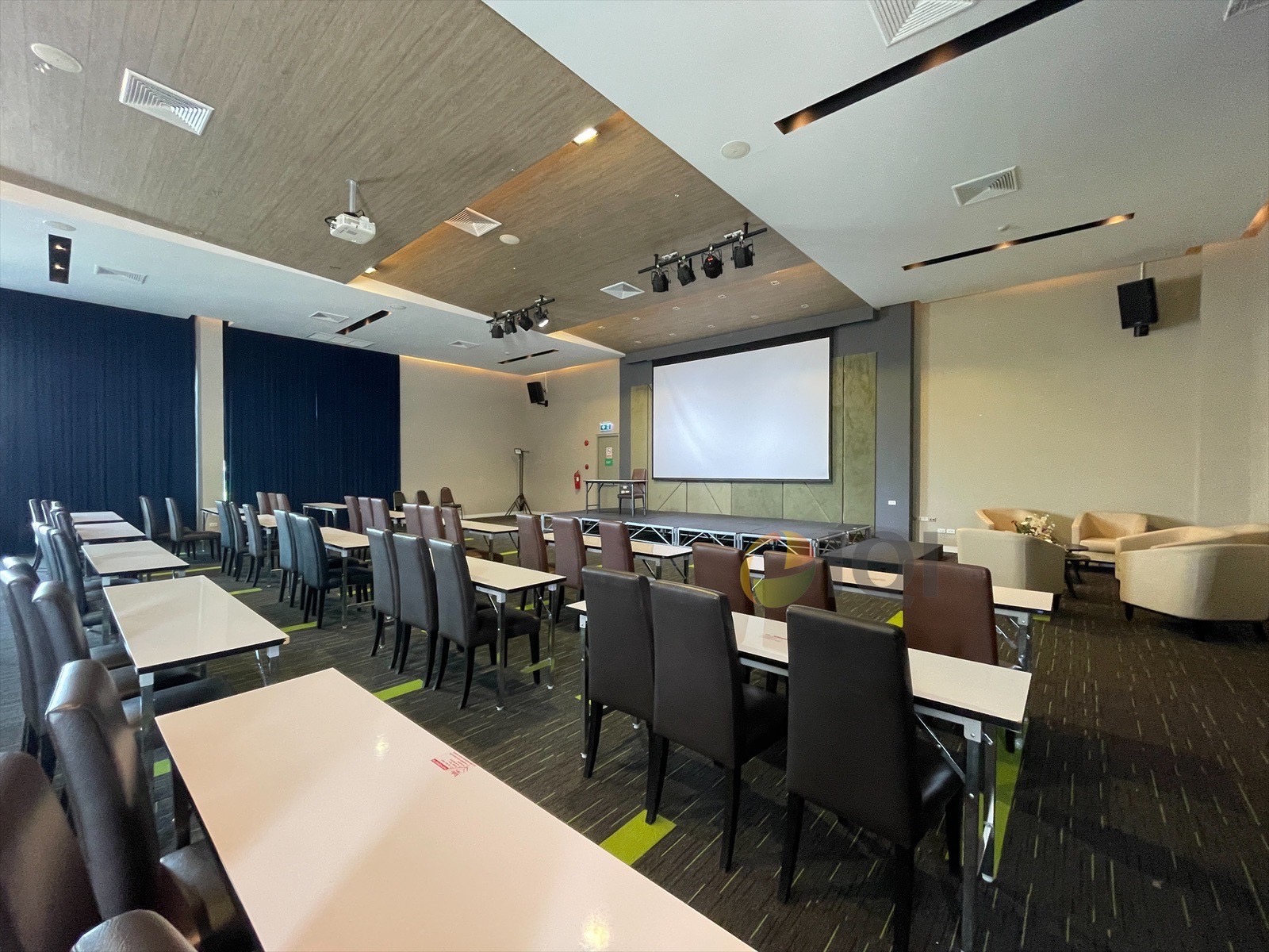 For sale 350,000,000 baht Luxury resort hostel (Serviced Residence)  image