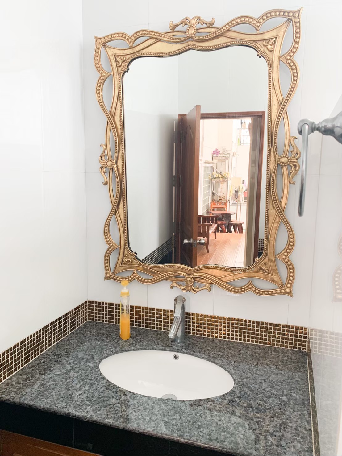 Single house, Soi Sap Bunchai 7, Mueang Samut Pakarn, Samut Prakan Province, 4 and a half storey detached house. image