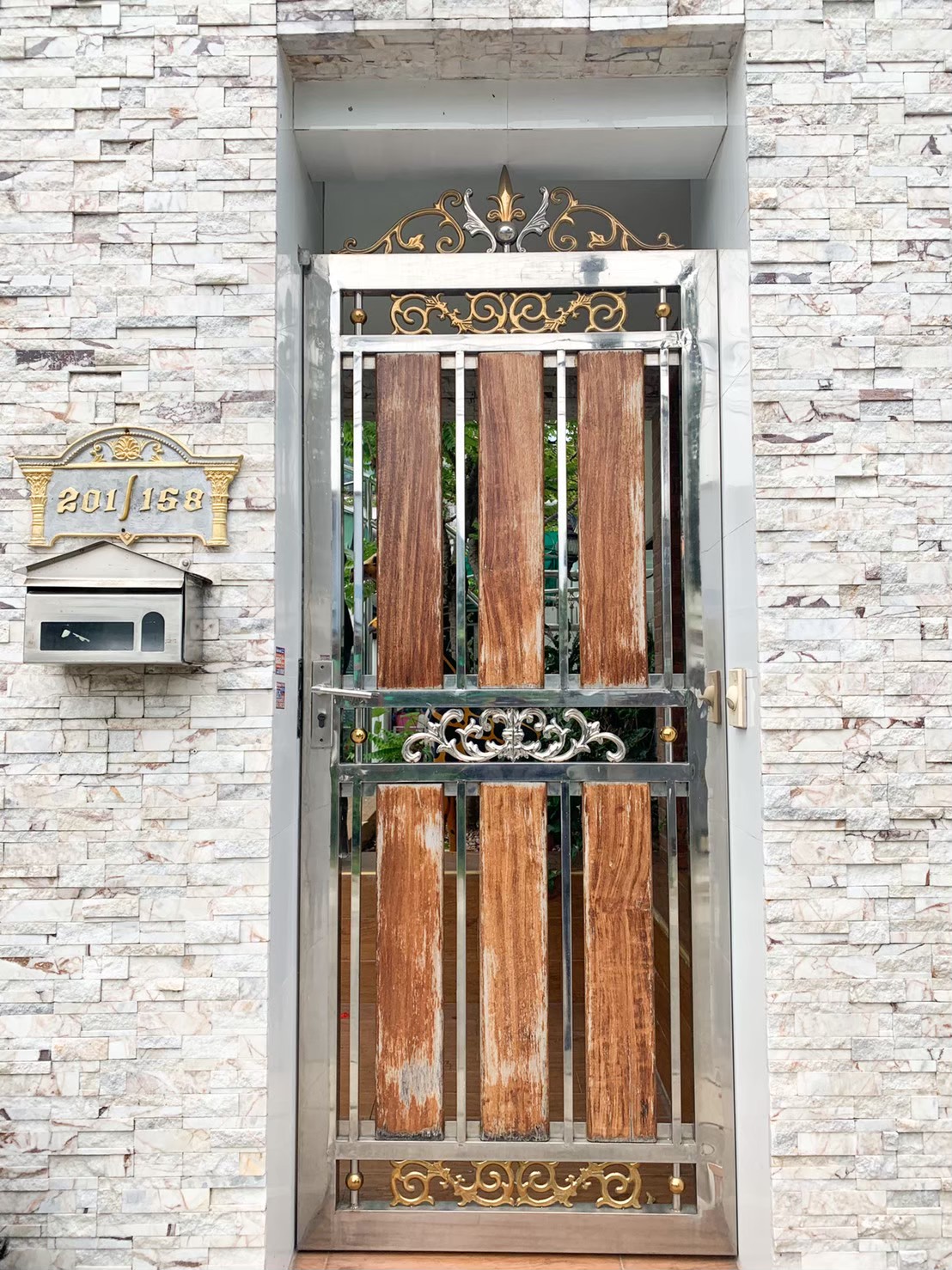 Single house, Soi Sap Bunchai 7, Mueang Samut Pakarn, Samut Prakan Province, 4 and a half storey detached house. image