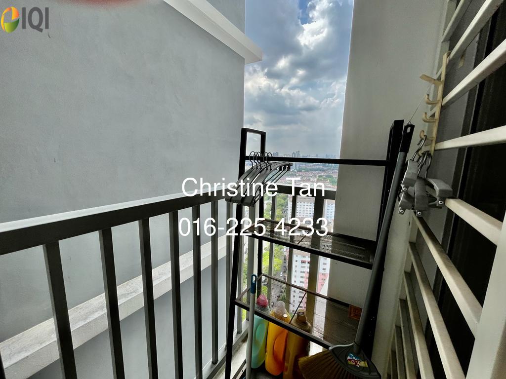 The Edge Residen image