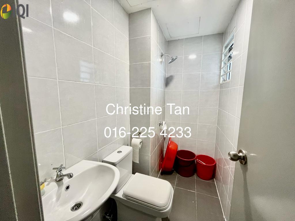 The Edge Residen image