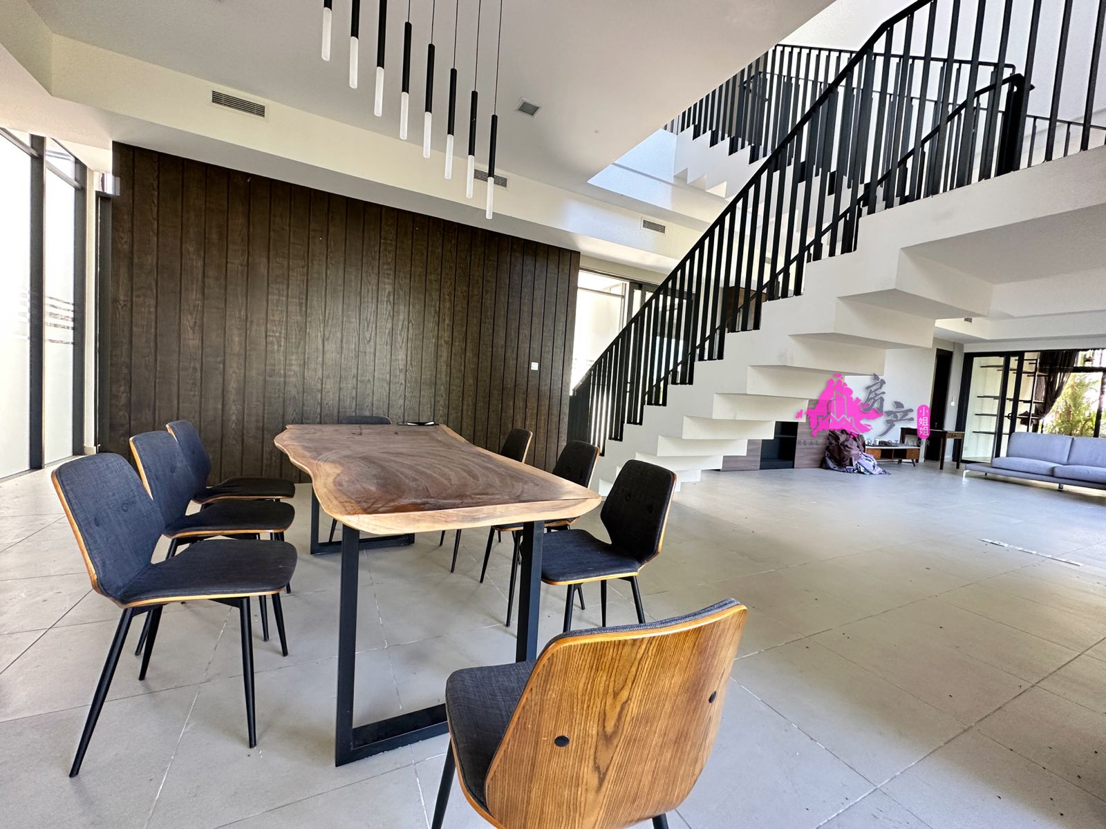 THE PEAK VILLA T.LIPAT image