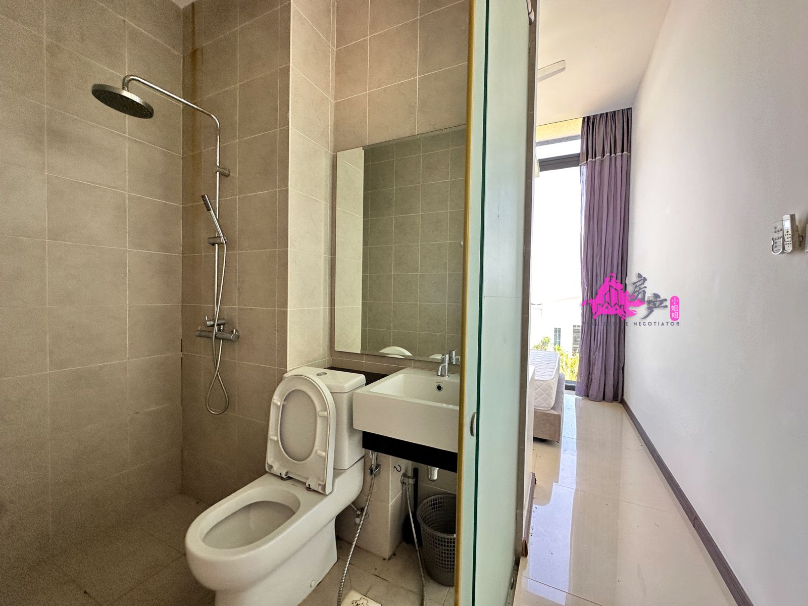 THE PEAK VILLA T.LIPAT image