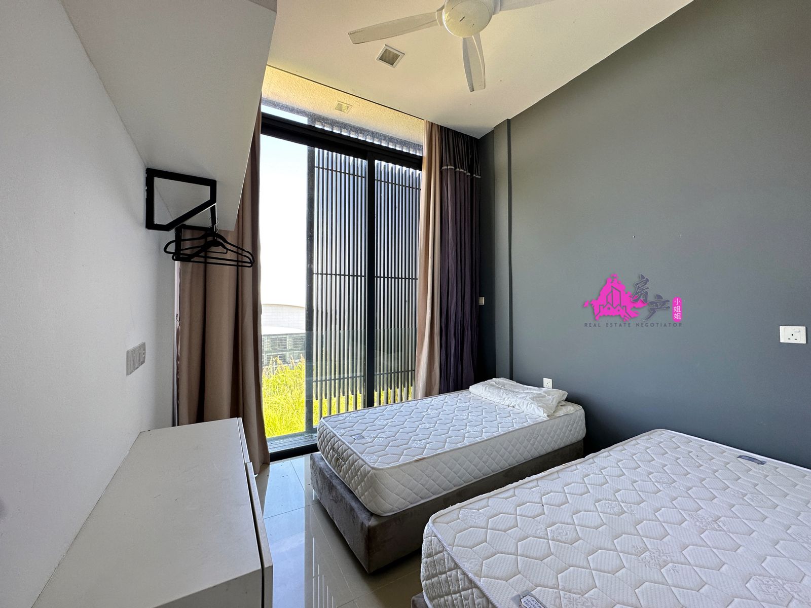 THE PEAK VILLA T.LIPAT image