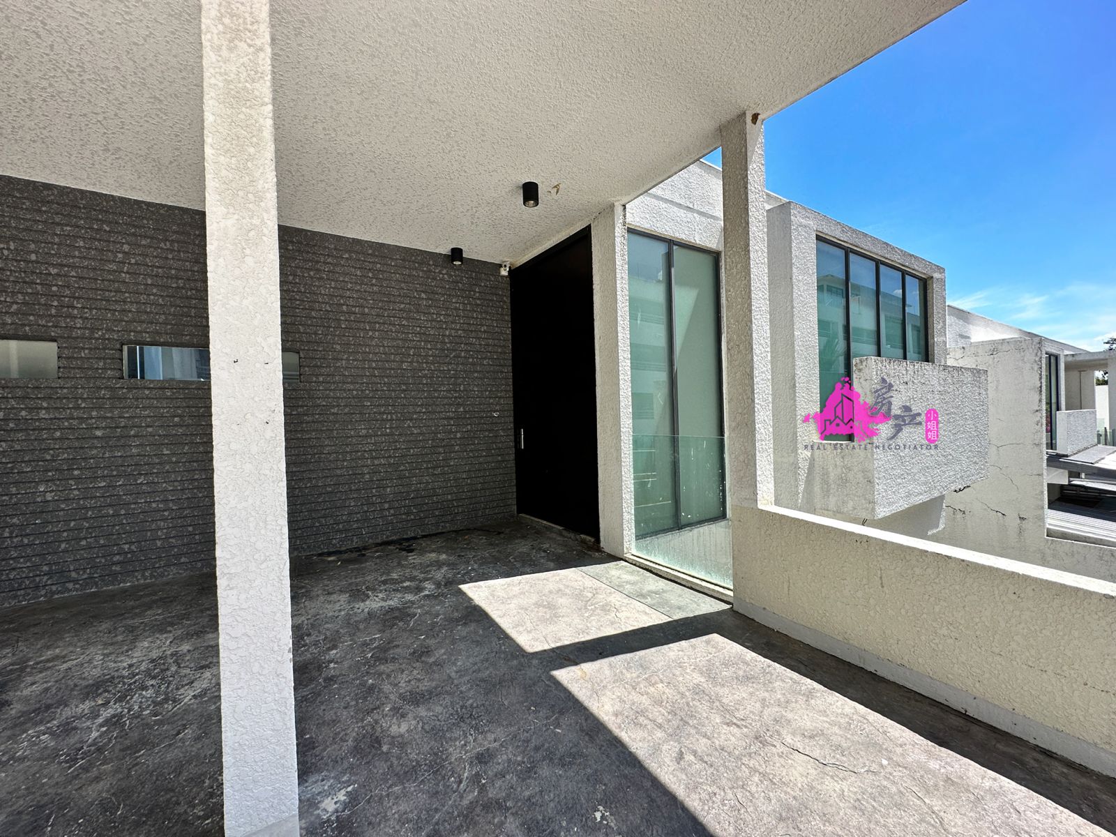 THE PEAK VILLA T.LIPAT image