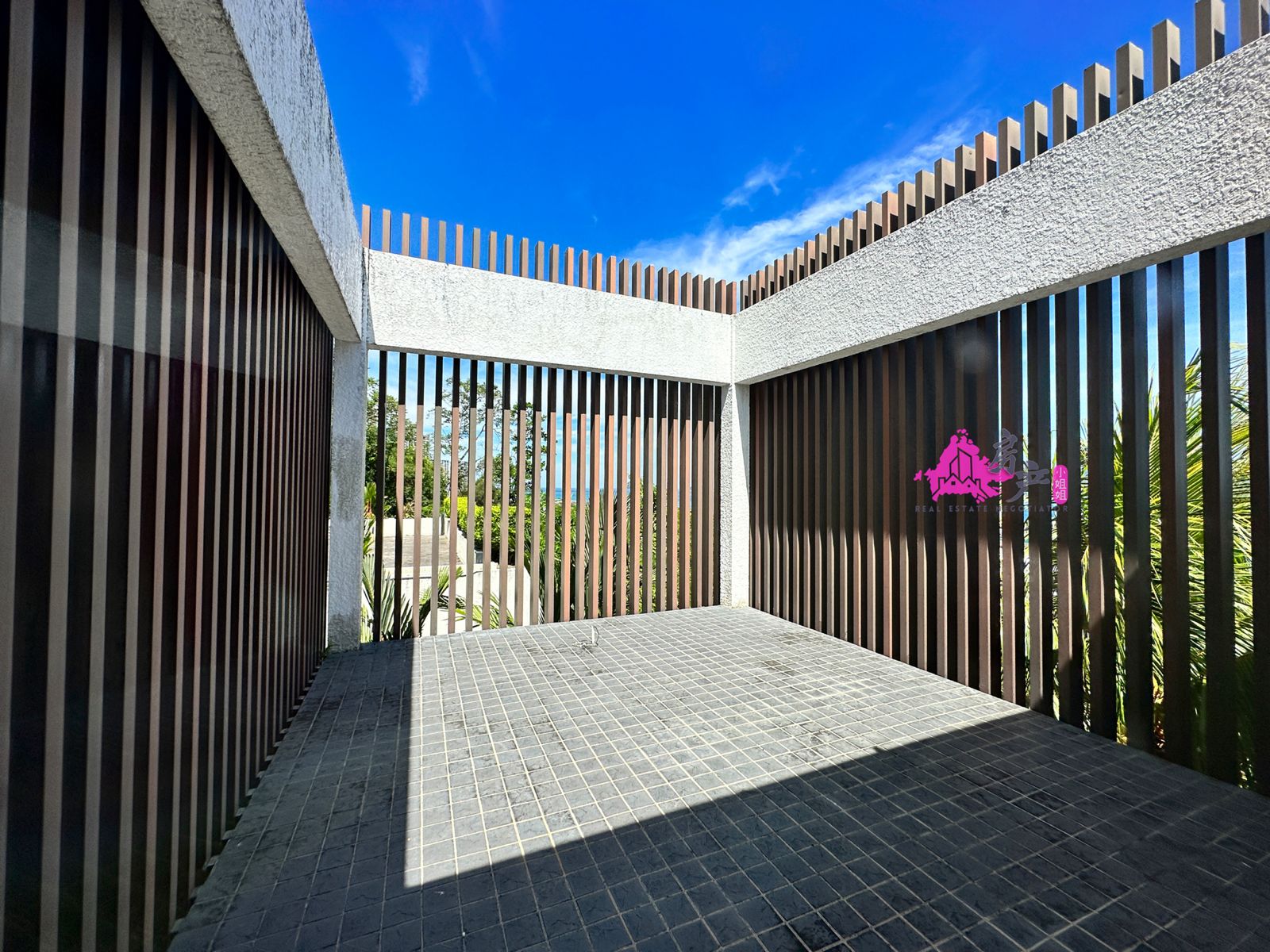 THE PEAK VILLA T.LIPAT image