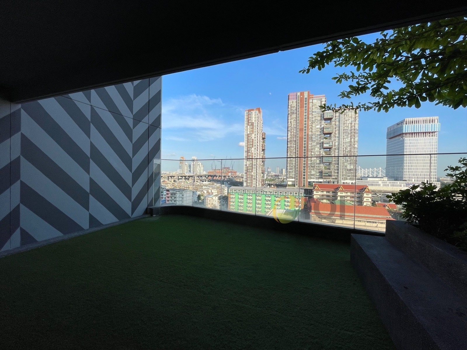 Ideo O2 Condo studio room for sale  image