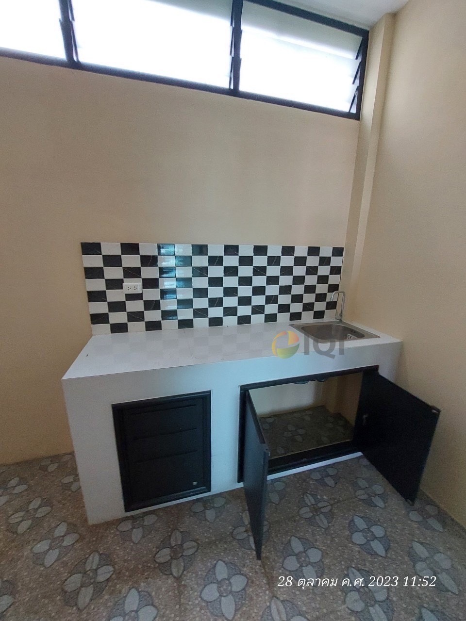 Commercial for sale Busarakam The Luxx Sala image