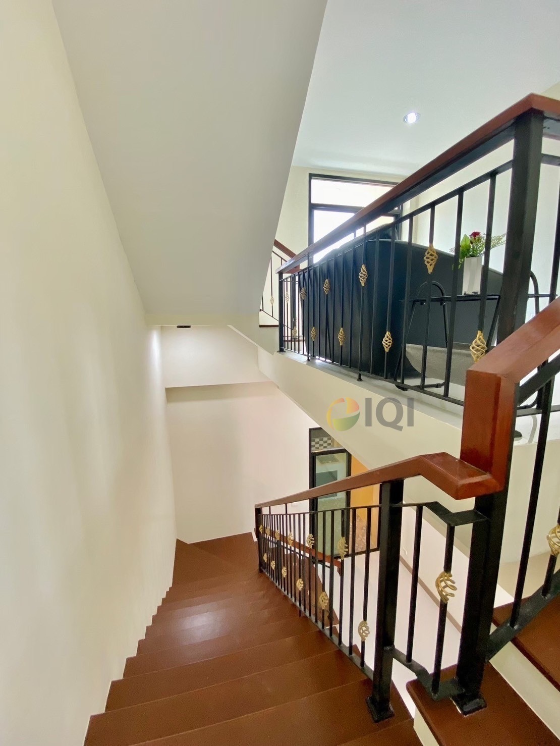 Commercial for sale Busarakam The Luxx Sala image