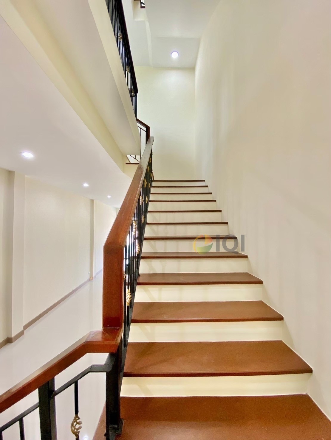 Commercial for sale Busarakam The Luxx Sala image