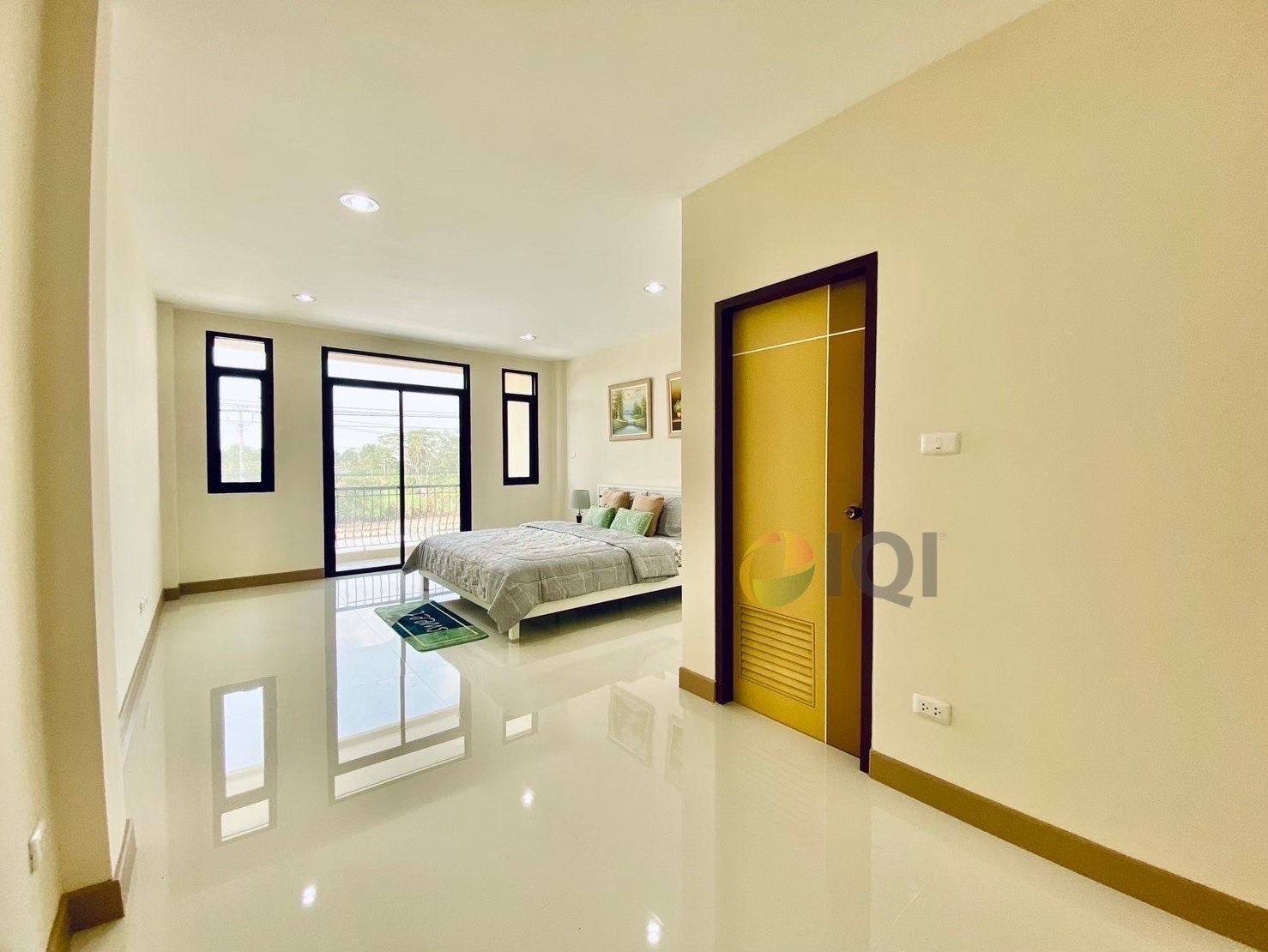 Commercial for sale Busarakam The Luxx Sala image