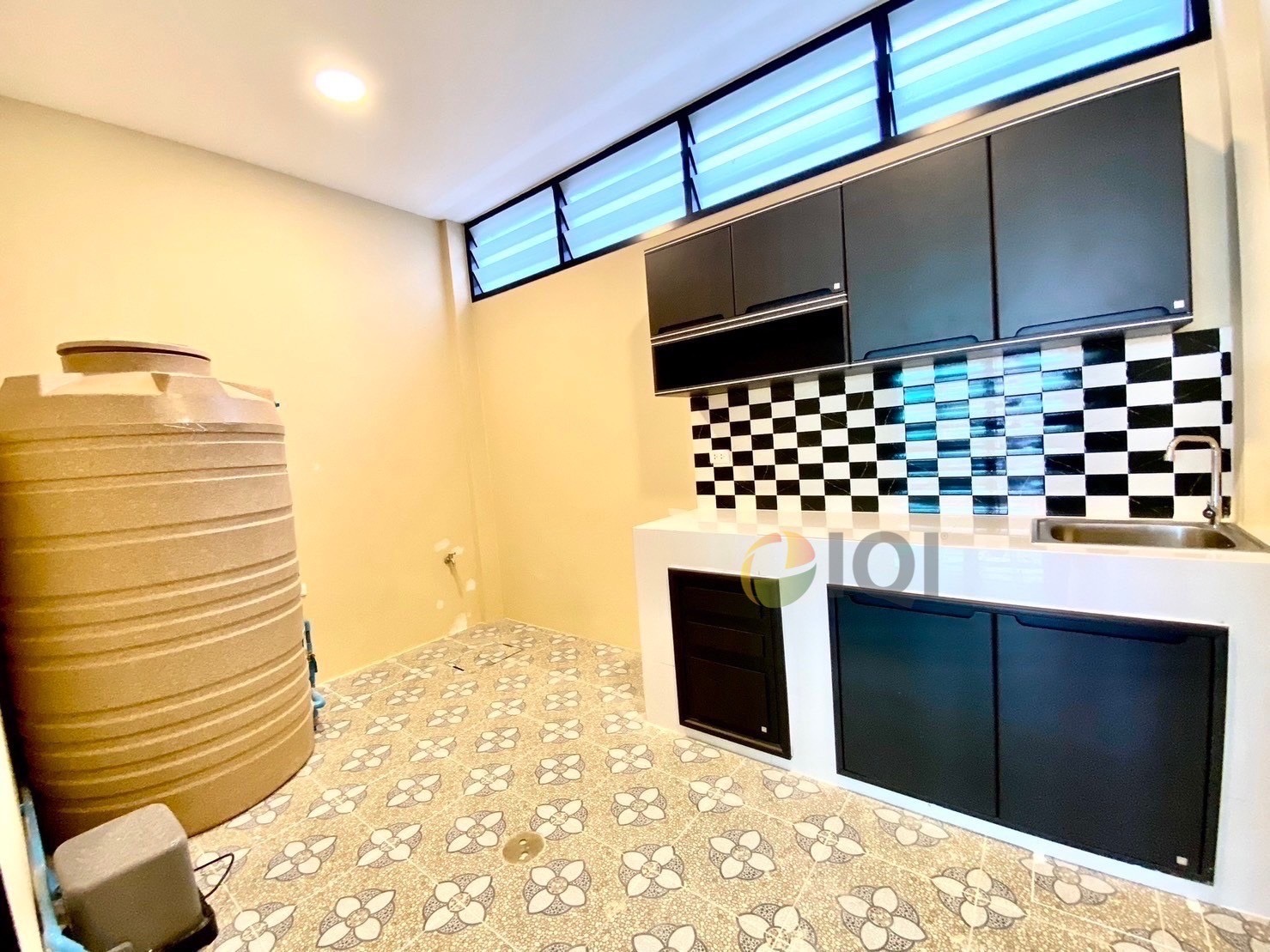 Commercial for sale Busarakam The Luxx Sala image