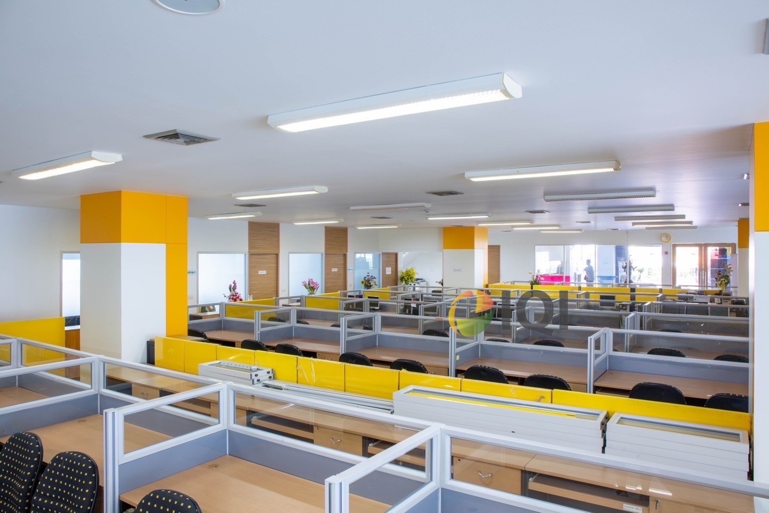 For sale 4 storey building suitable for doing office at Karnchanaburi image