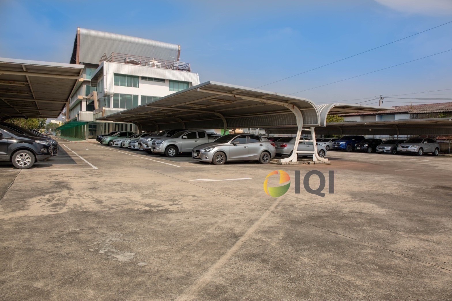 For sale 4 storey building suitable for doing office at Karnchanaburi image