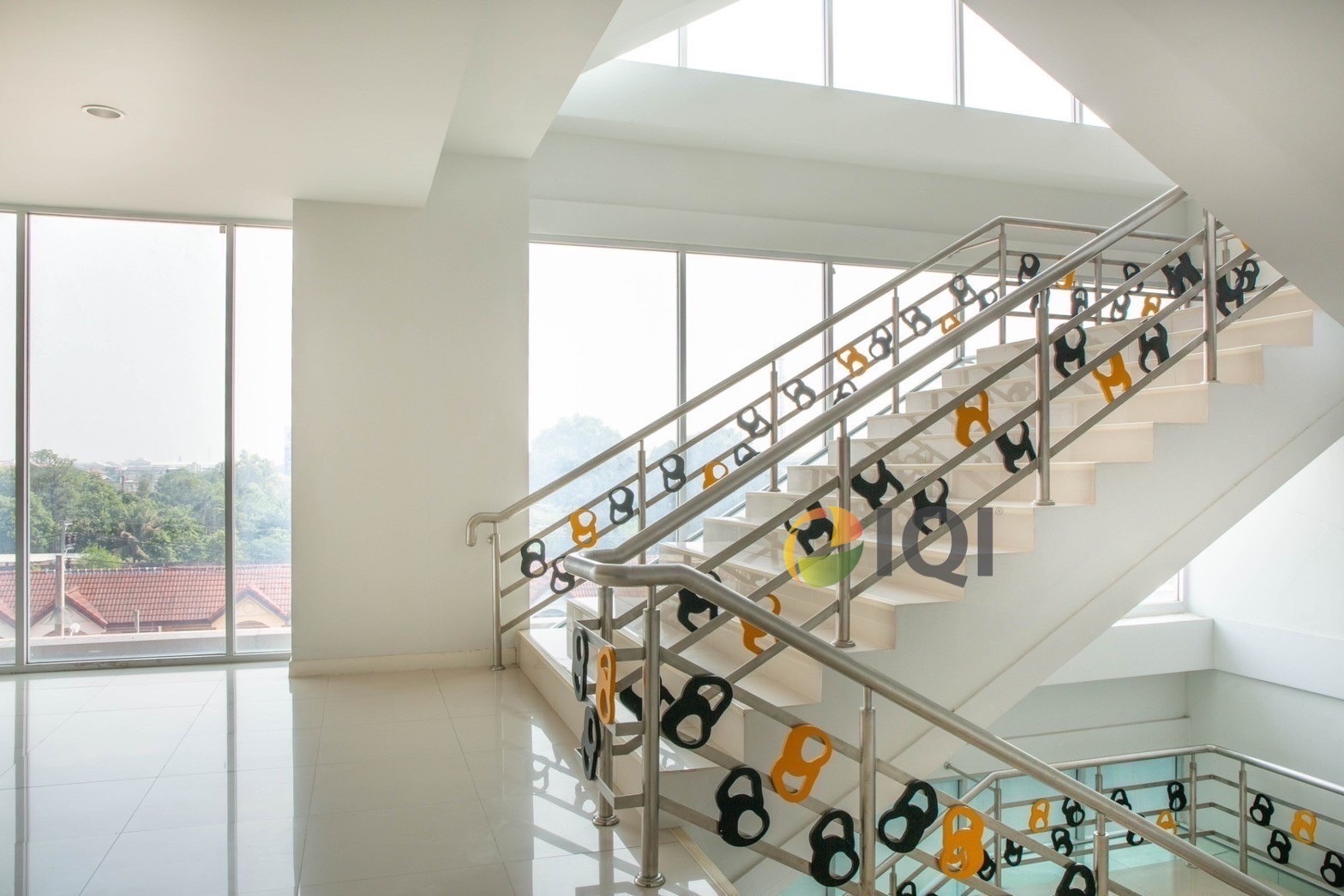 For sale 4 storey building suitable for doing office at Karnchanaburi image