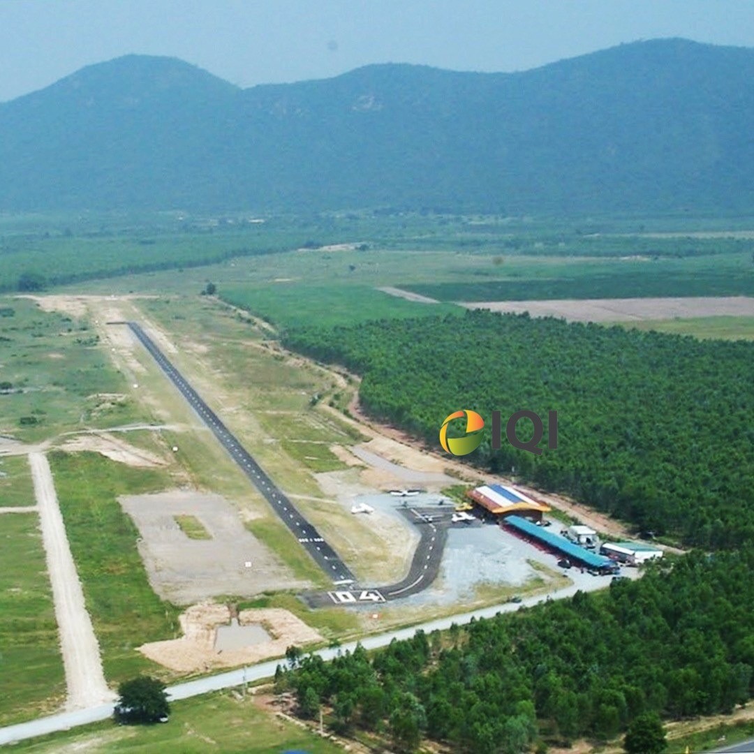 Empty land for sale able to do house project , agricultural etc image