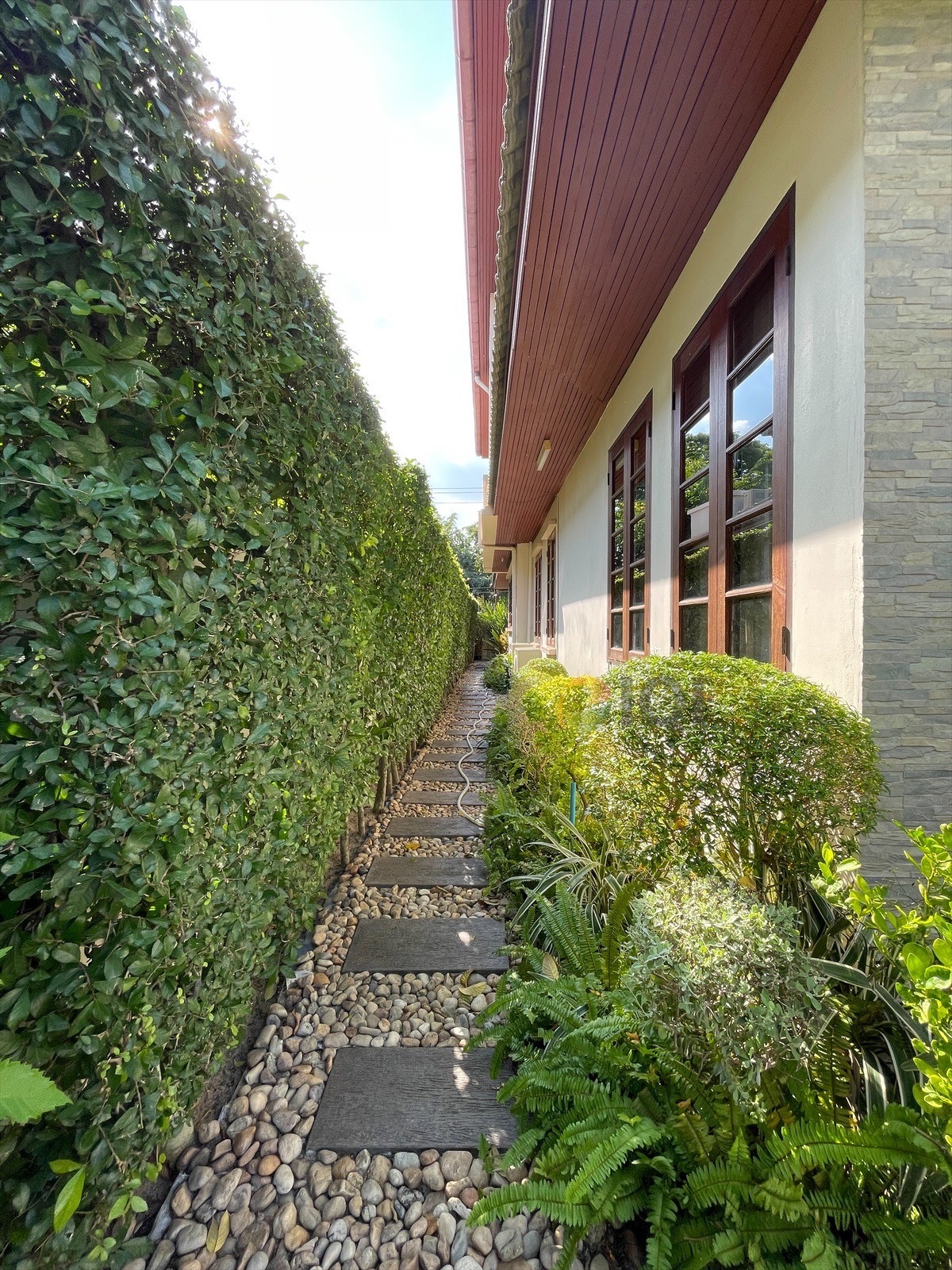 Two-storey detached house in Soi Punnawithi 29, Sukhumvit Soi 101, Bangkok. image