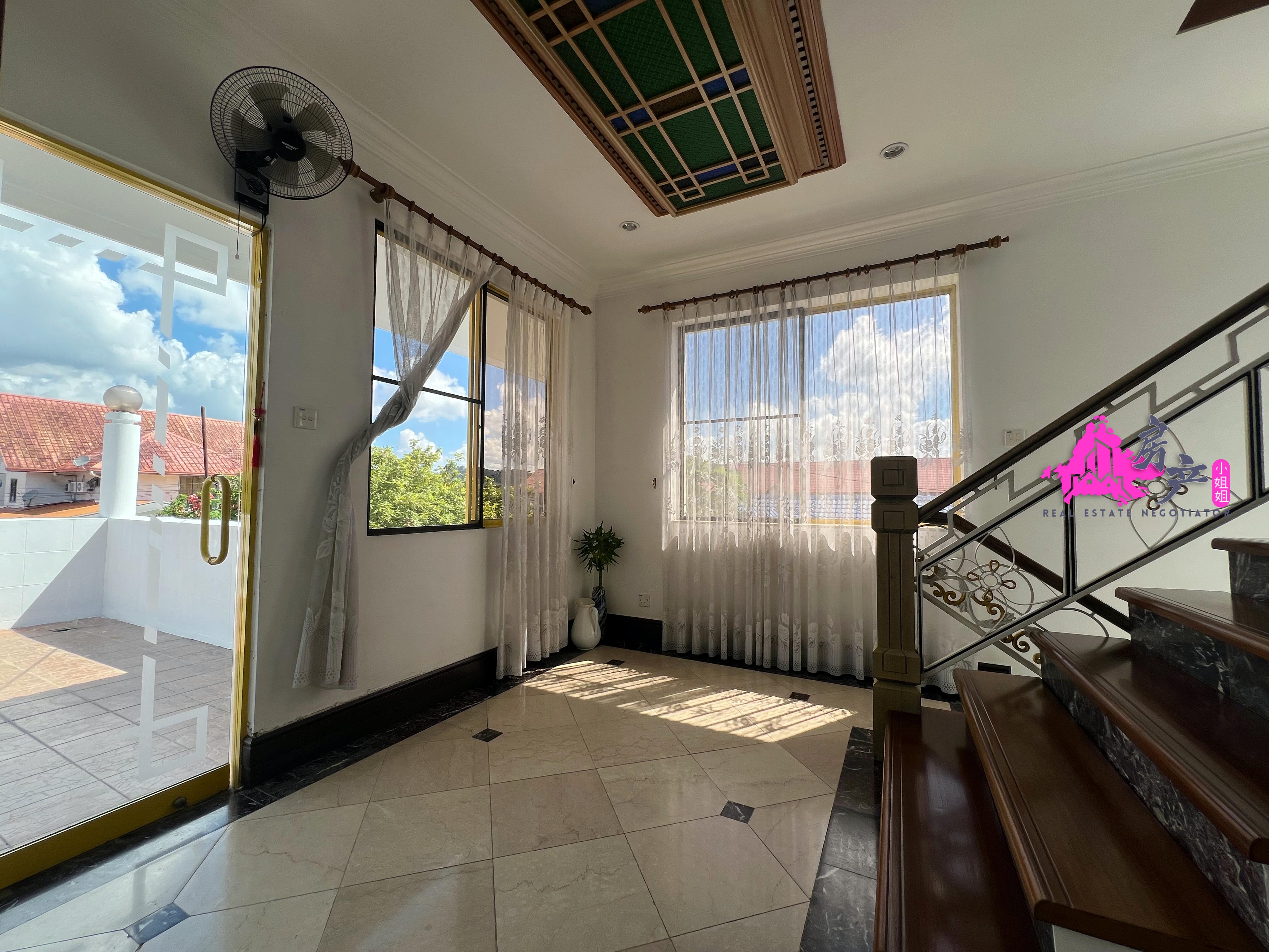 𝐓𝐀𝐌𝐀𝐍 𝐒𝐓𝐀𝐑𝐋𝐀𝐍𝐃 𝐏𝐄𝐍𝐀𝐌𝐏𝐀𝐍𝐆 𝐁𝐔𝐍𝐆𝐀𝐋𝐎𝐖 𝐊𝐎𝐓𝐀 𝐊𝐈𝐍𝐀𝐁𝐀𝐋𝐔 image