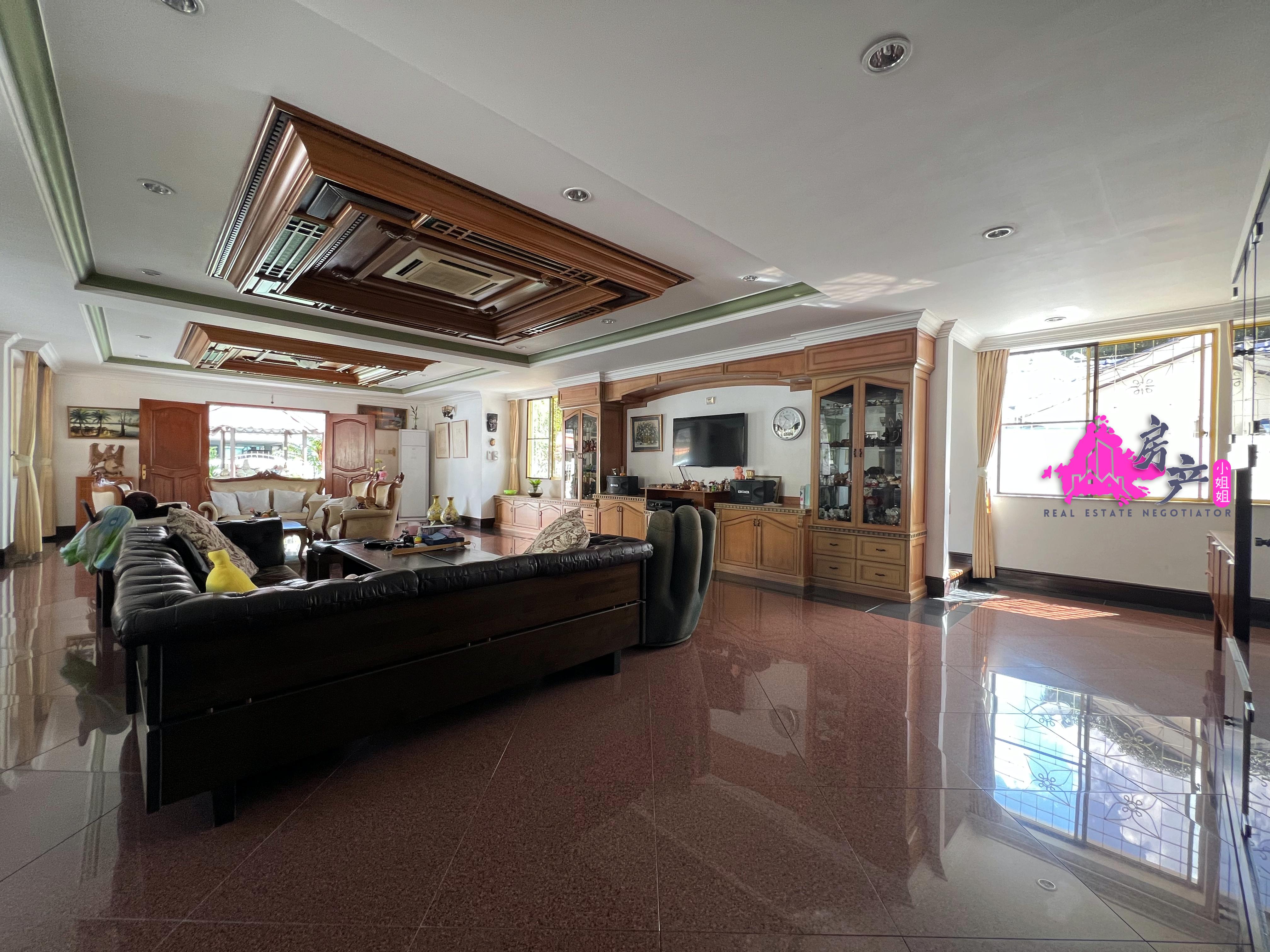 𝐓𝐀𝐌𝐀𝐍 𝐒𝐓𝐀𝐑𝐋𝐀𝐍𝐃 𝐏𝐄𝐍𝐀𝐌𝐏𝐀𝐍𝐆 𝐁𝐔𝐍𝐆𝐀𝐋𝐎𝐖 𝐊𝐎𝐓𝐀 𝐊𝐈𝐍𝐀𝐁𝐀𝐋𝐔 image