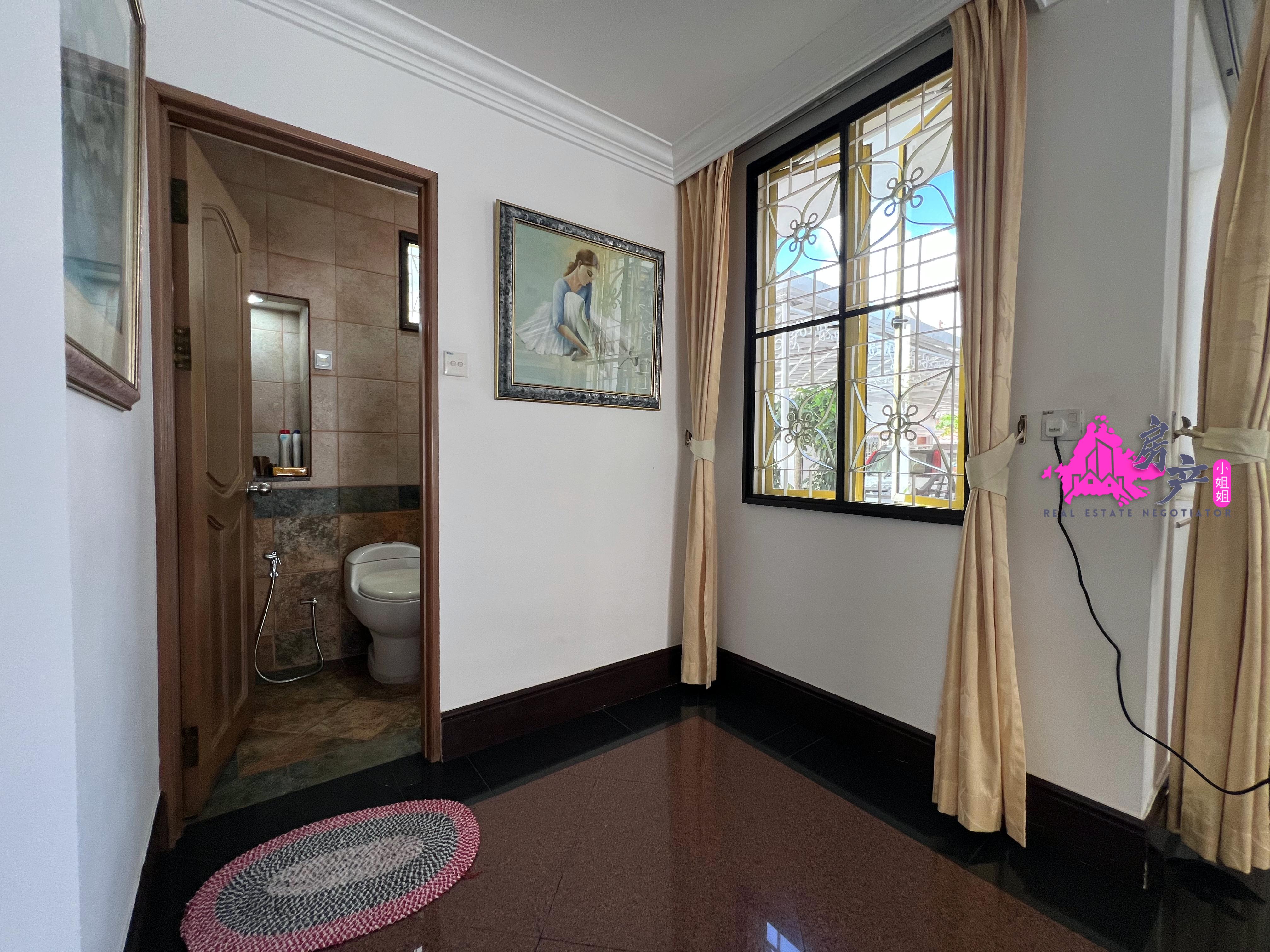 𝐓𝐀𝐌𝐀𝐍 𝐒𝐓𝐀𝐑𝐋𝐀𝐍𝐃 𝐏𝐄𝐍𝐀𝐌𝐏𝐀𝐍𝐆 𝐁𝐔𝐍𝐆𝐀𝐋𝐎𝐖 𝐊𝐎𝐓𝐀 𝐊𝐈𝐍𝐀𝐁𝐀𝐋𝐔 image