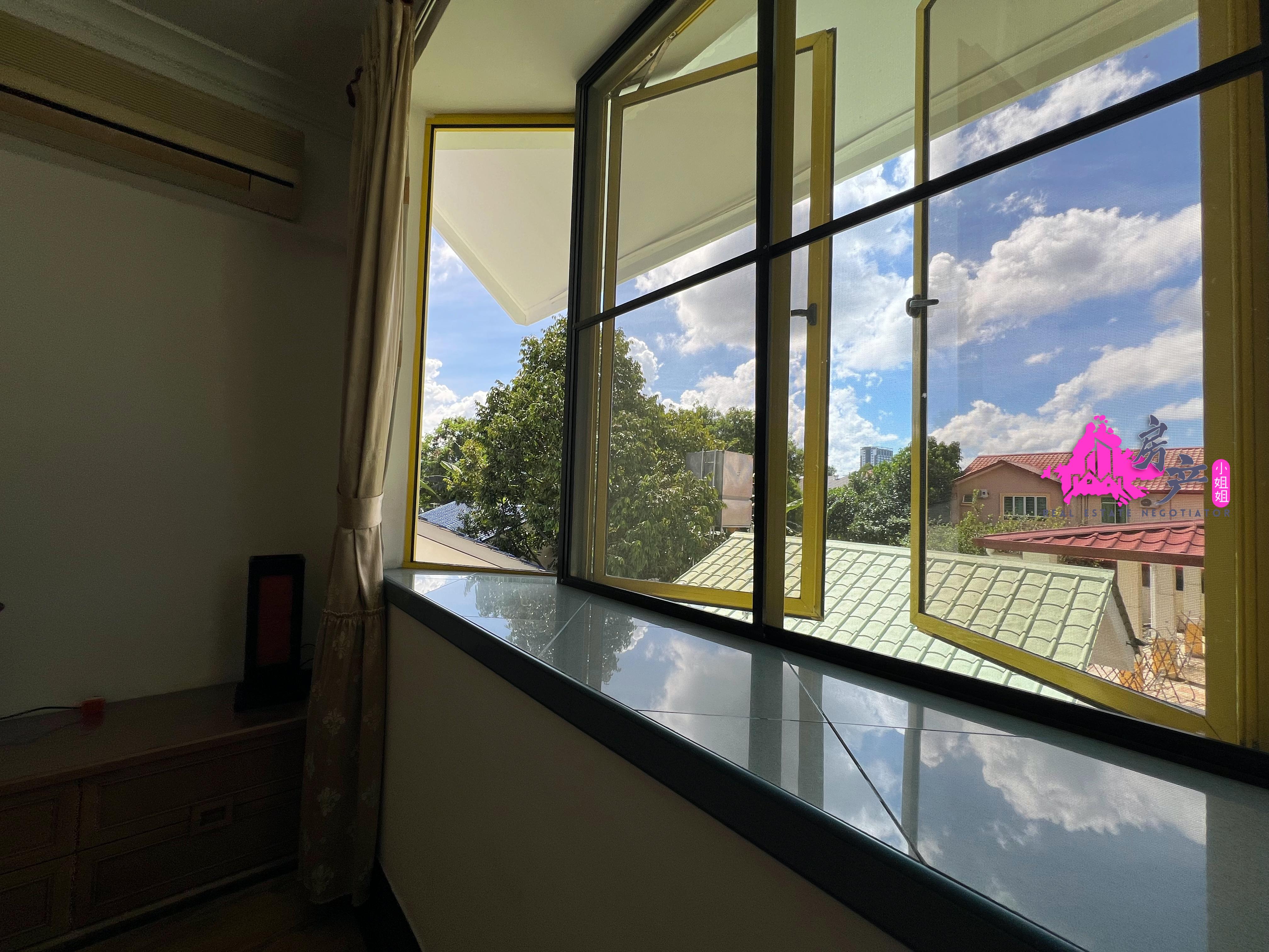 𝐓𝐀𝐌𝐀𝐍 𝐒𝐓𝐀𝐑𝐋𝐀𝐍𝐃 𝐏𝐄𝐍𝐀𝐌𝐏𝐀𝐍𝐆 𝐁𝐔𝐍𝐆𝐀𝐋𝐎𝐖 𝐊𝐎𝐓𝐀 𝐊𝐈𝐍𝐀𝐁𝐀𝐋𝐔 image