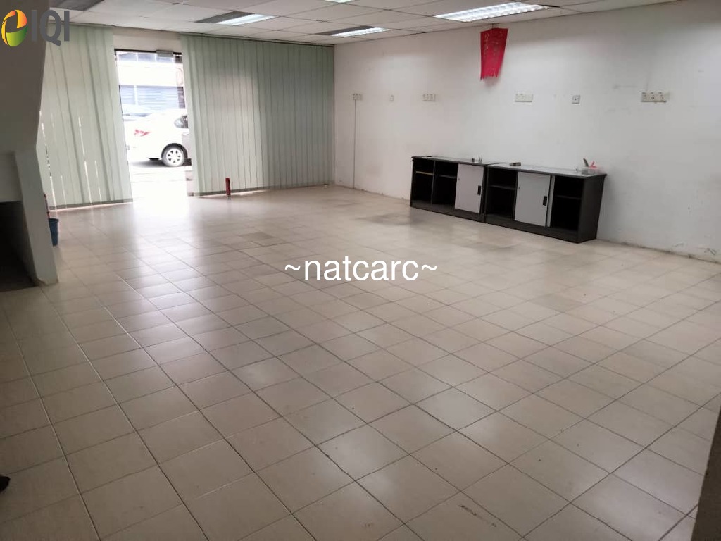 Ground Floor Shop Lots @ Melaka Raya for Rent RM1000 image