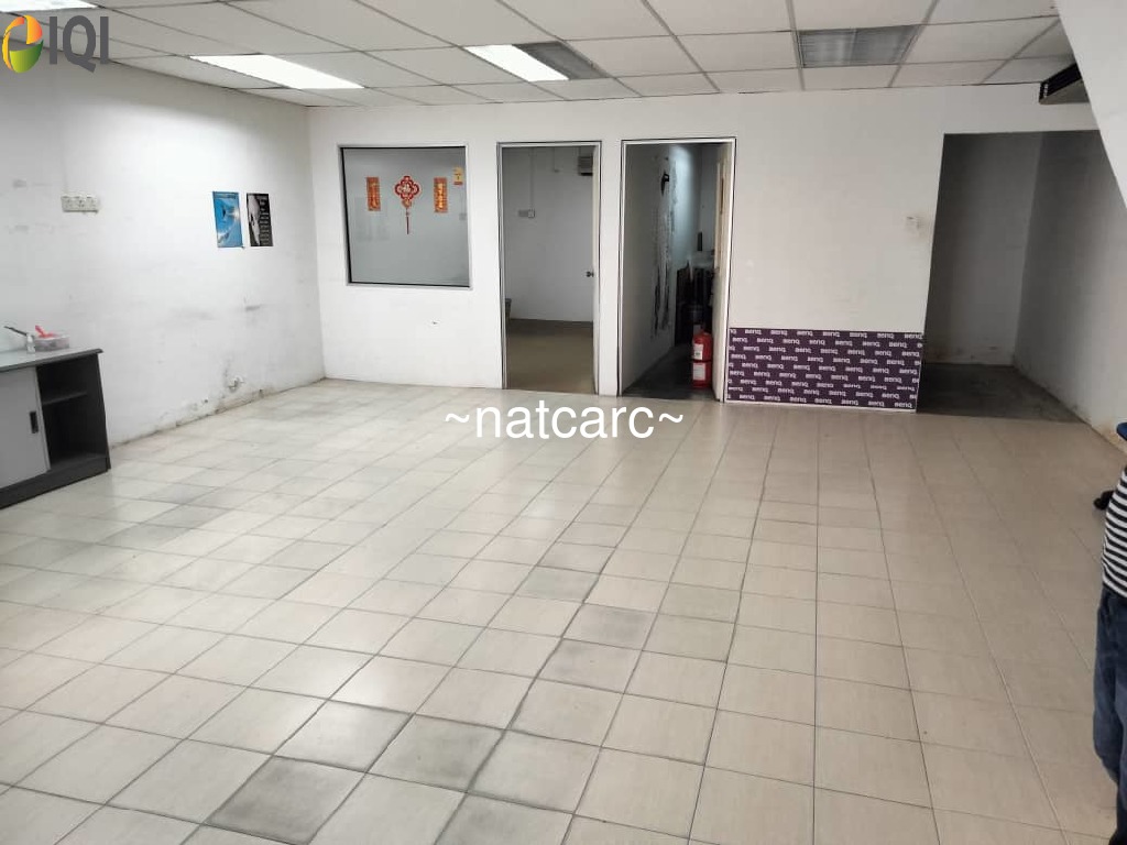 Ground Floor Shop Lots @ Melaka Raya for Rent RM1000 image
