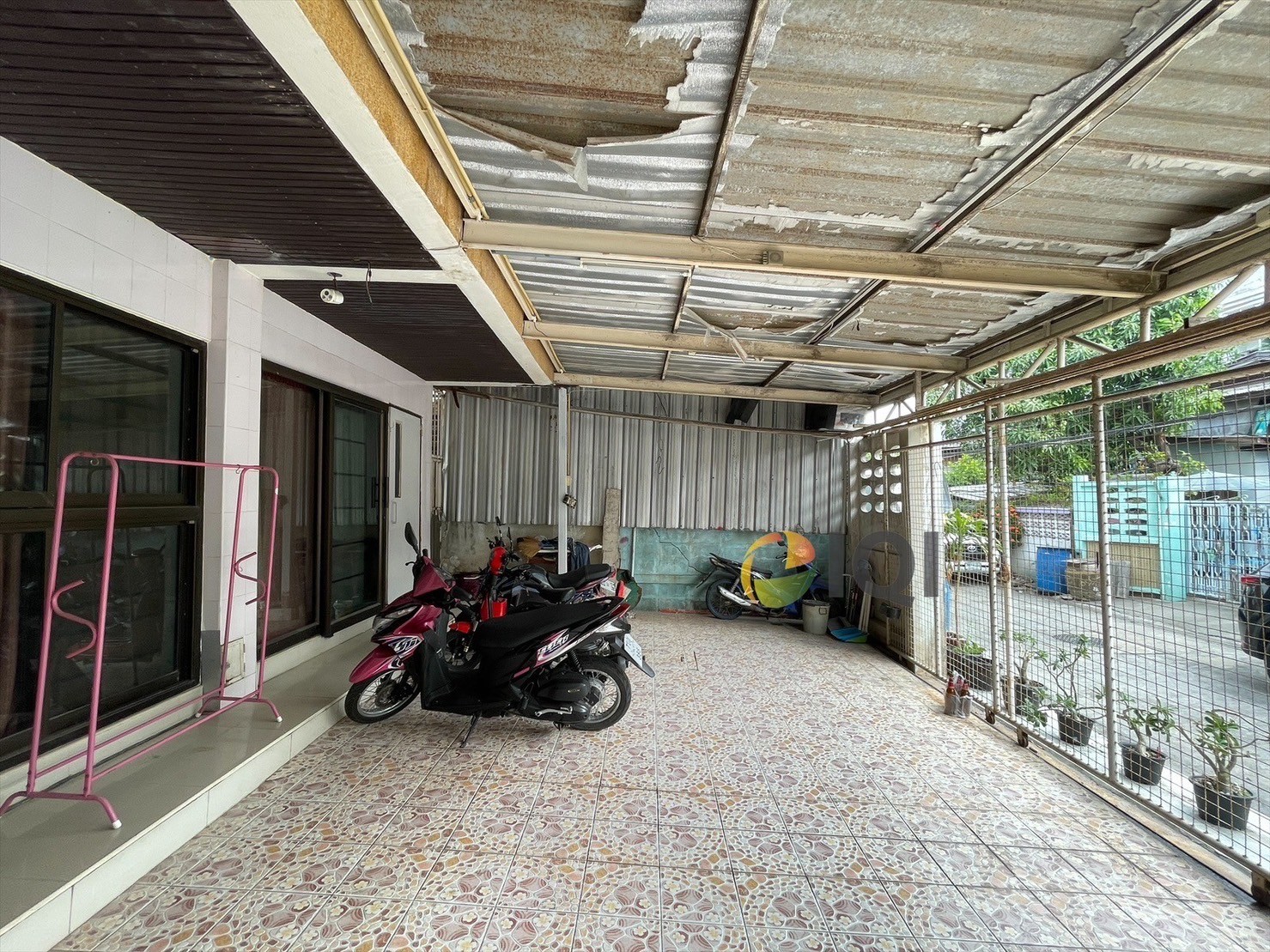 Apartment for sale in Soi Thetsaban Bang Pu 43,  from the BTS sai luad station only 200 meters image