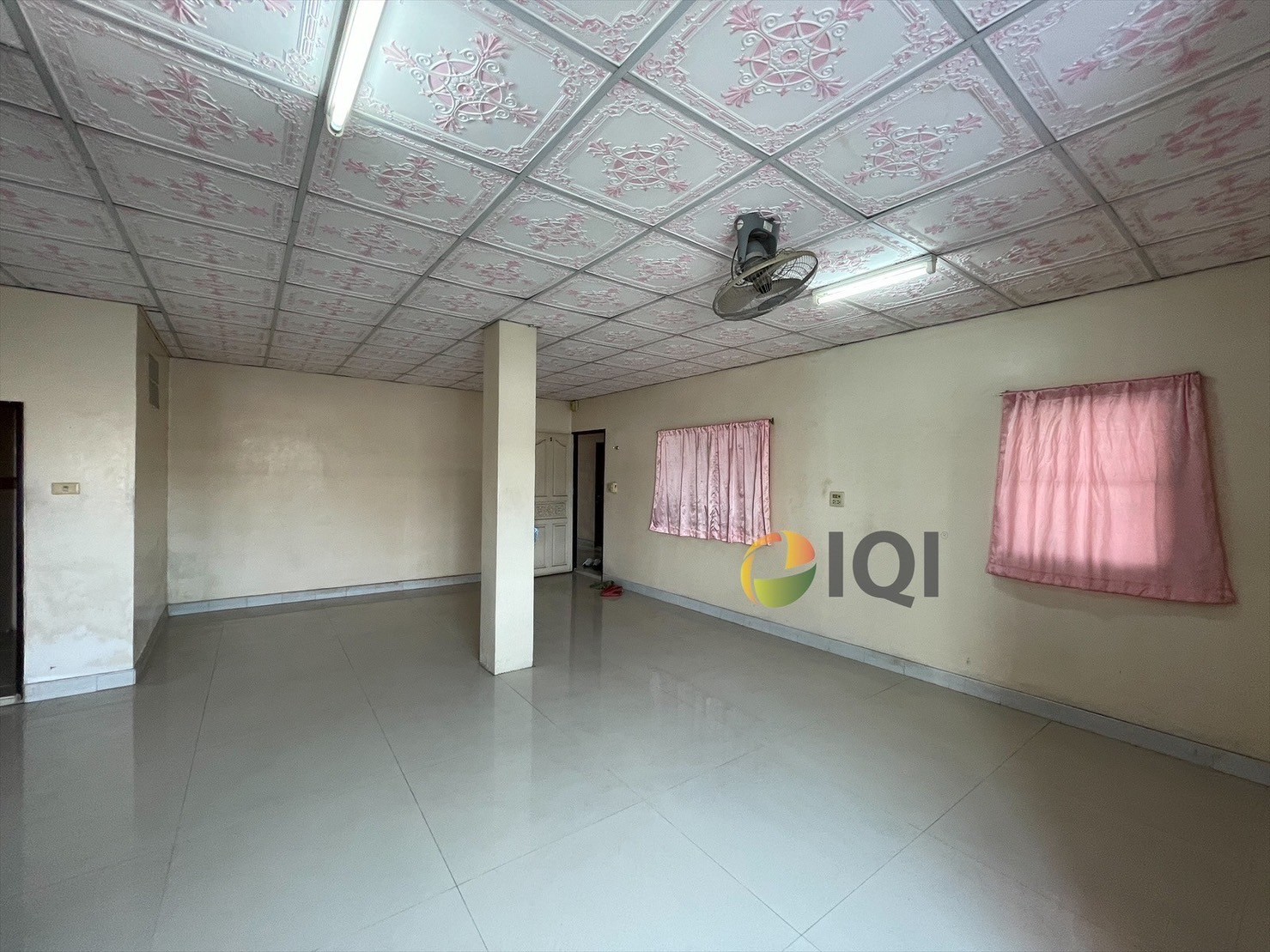 Apartment for sale in Soi Thetsaban Bang Pu 43,  from the BTS sai luad station only 200 meters image