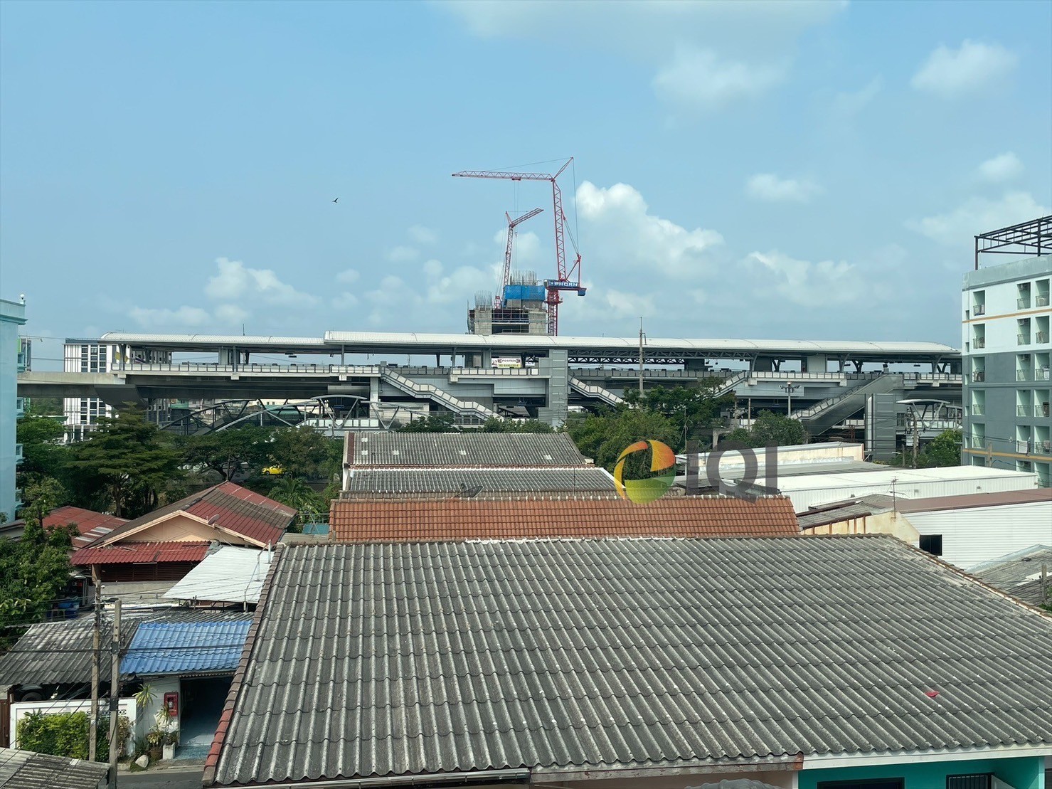 Apartment for sale in Soi Thetsaban Bang Pu 43,  from the BTS sai luad station only 200 meters image