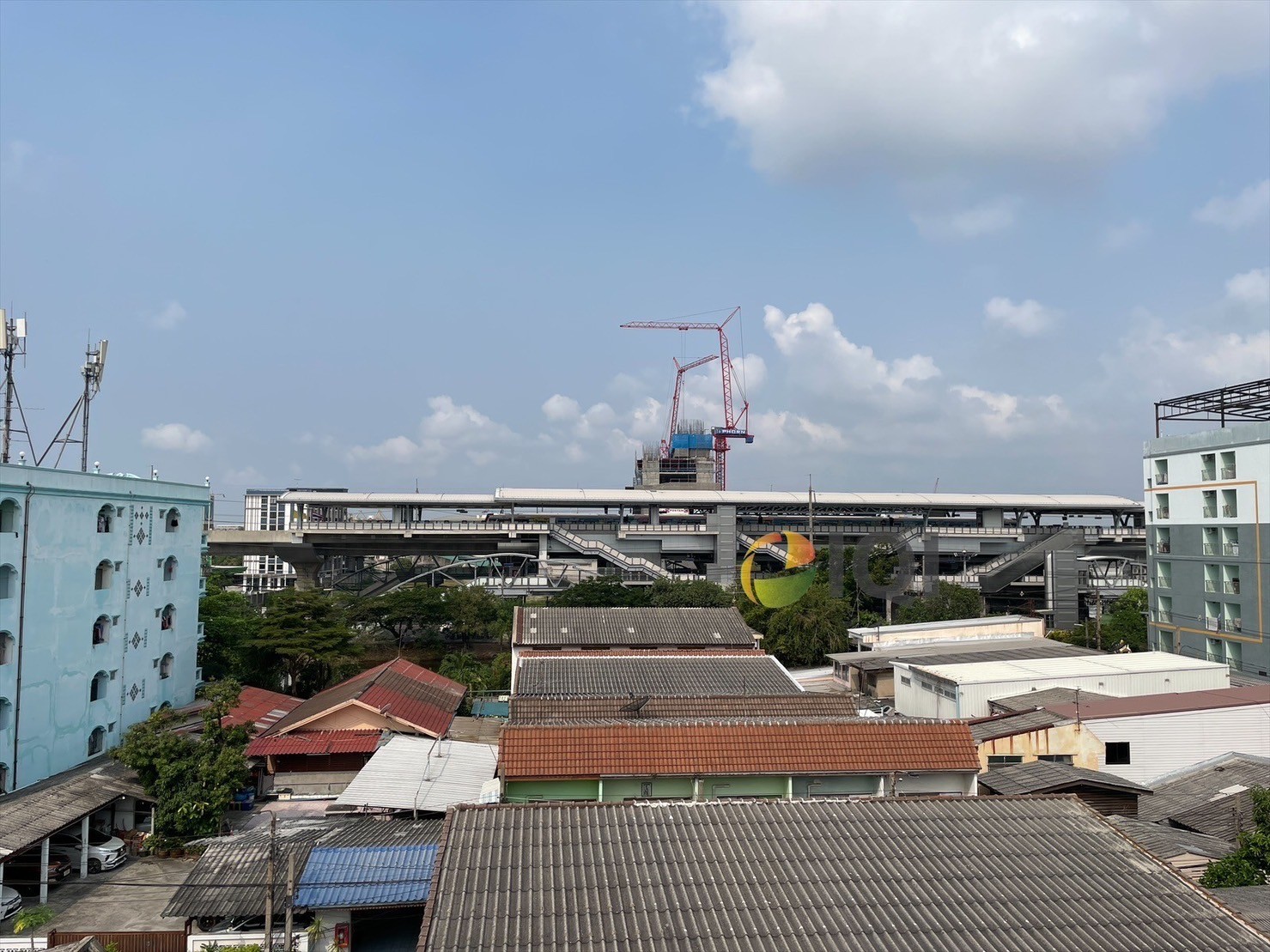 Apartment for sale in Soi Thetsaban Bang Pu 43,  from the BTS sai luad station only 200 meters image