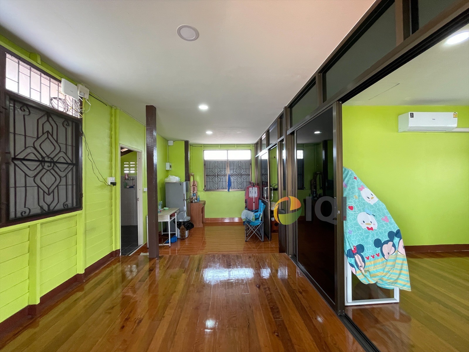 Land for sale with building It is a vacation home with a sea bass pond around the house.  For sale 7,000,000 baht Phra Samut Chedi District Samut Prakan Province image