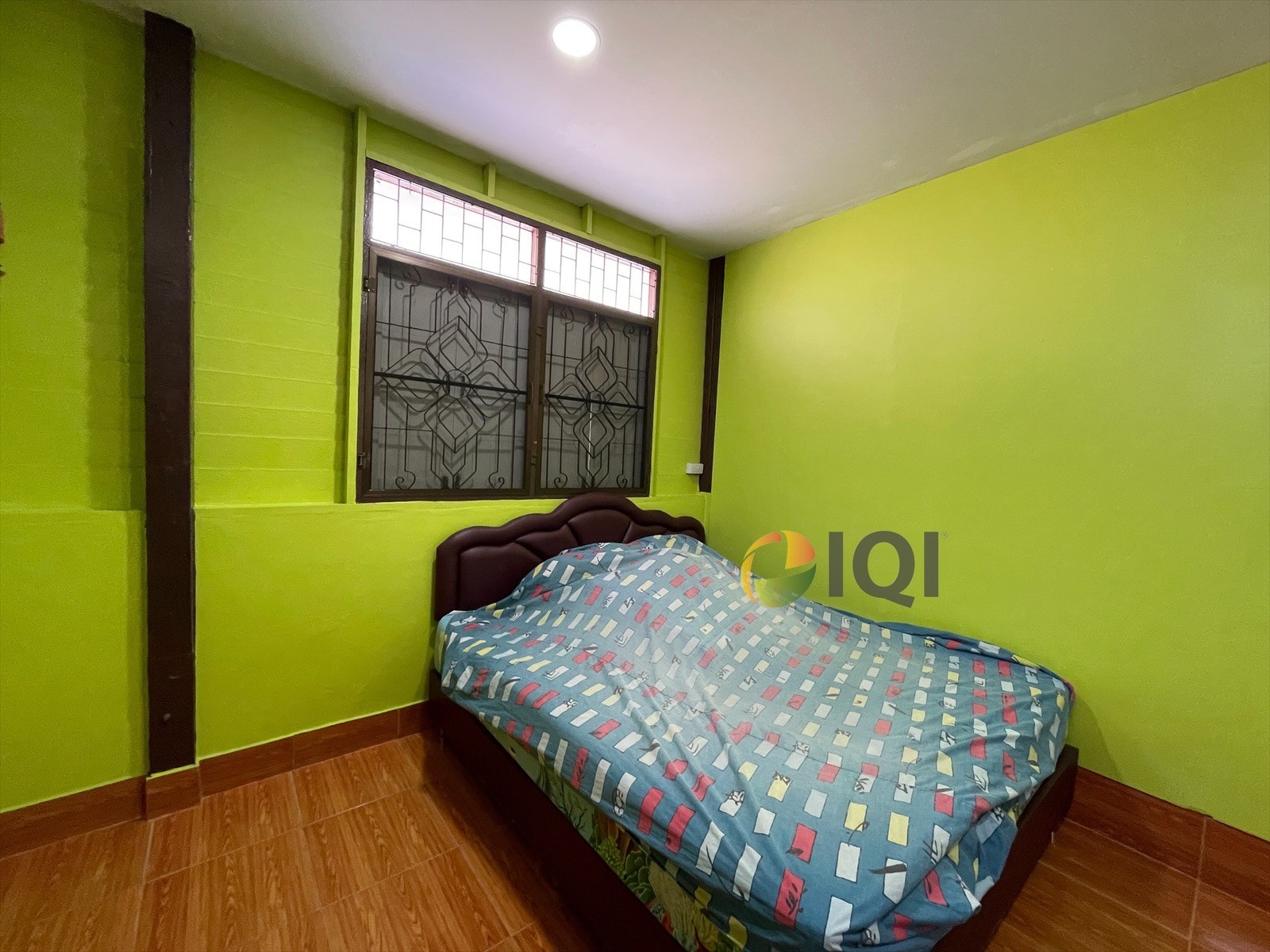 Land for sale with building It is a vacation home with a sea bass pond around the house.  For sale 7,000,000 baht Phra Samut Chedi District Samut Prakan Province image