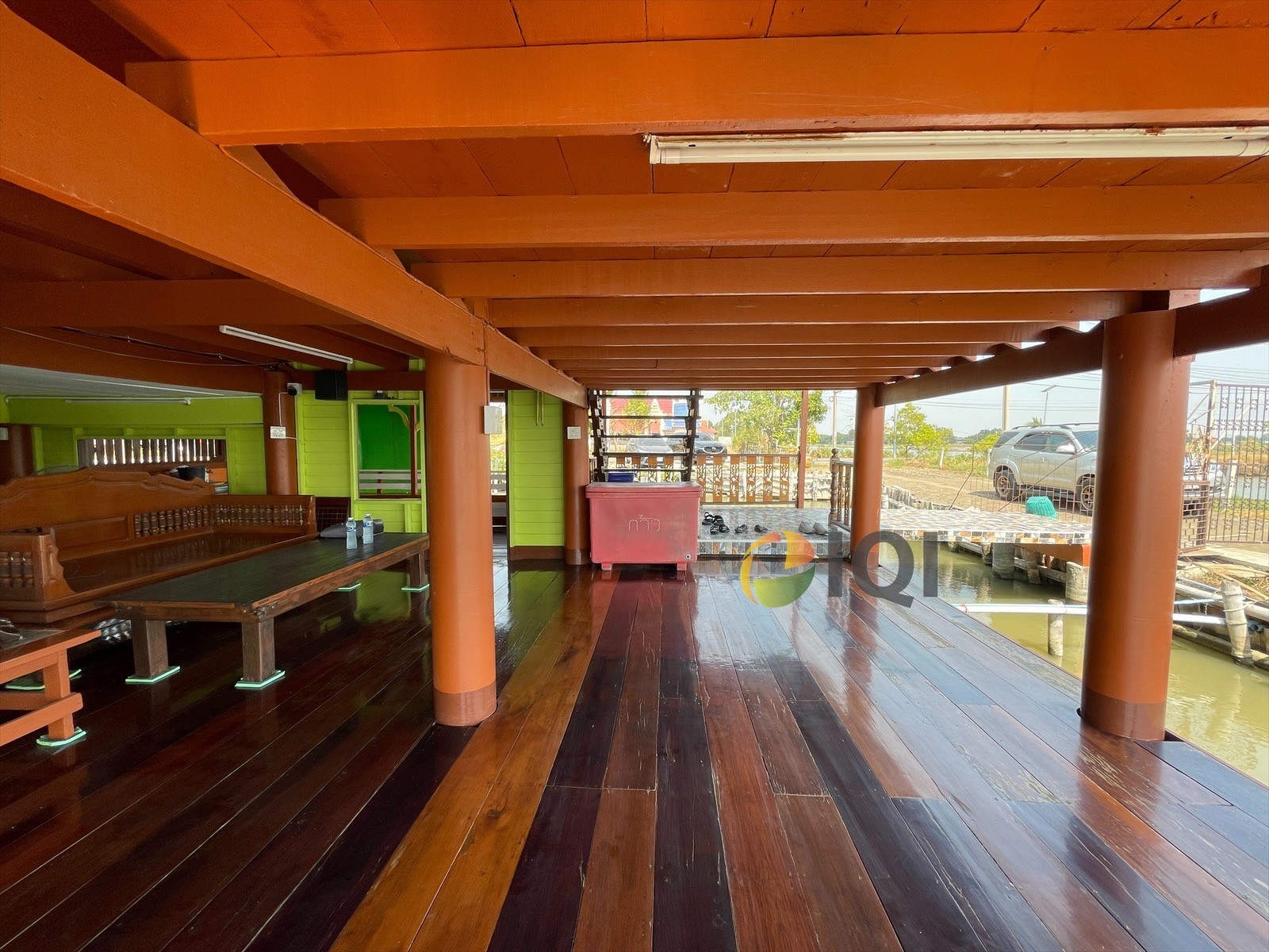 Land for sale with building It is a vacation home with a sea bass pond around the house.  For sale 7,000,000 baht Phra Samut Chedi District Samut Prakan Province image