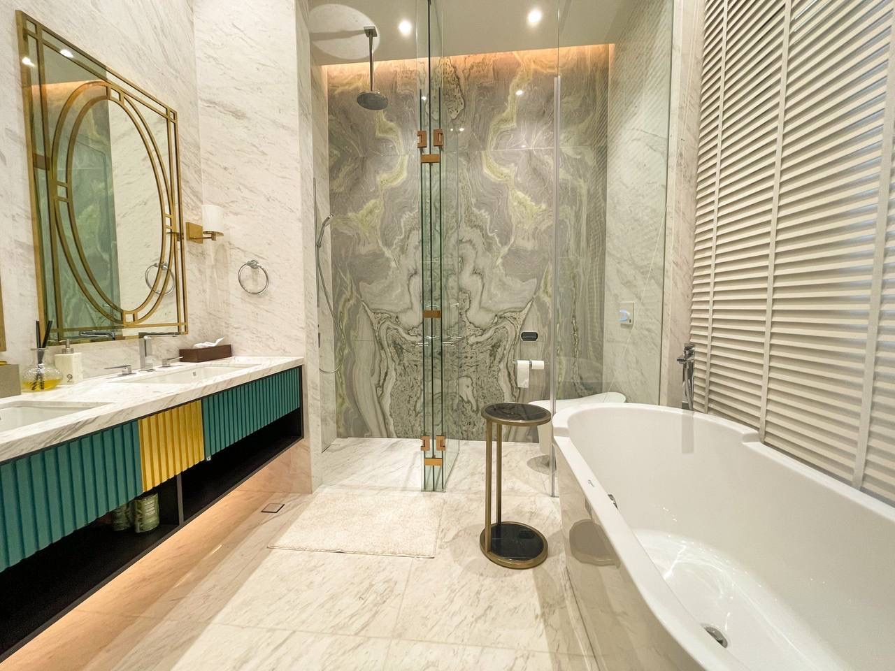 THE LAST PENTHOUSE IN THAO DIEN - FRASERS DEVELOPER image